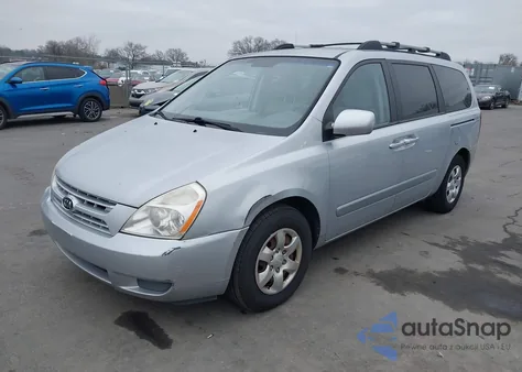 2008 Kia Sedona Lx z USA, uszkodzony, nr VIN KNDMB233586262490